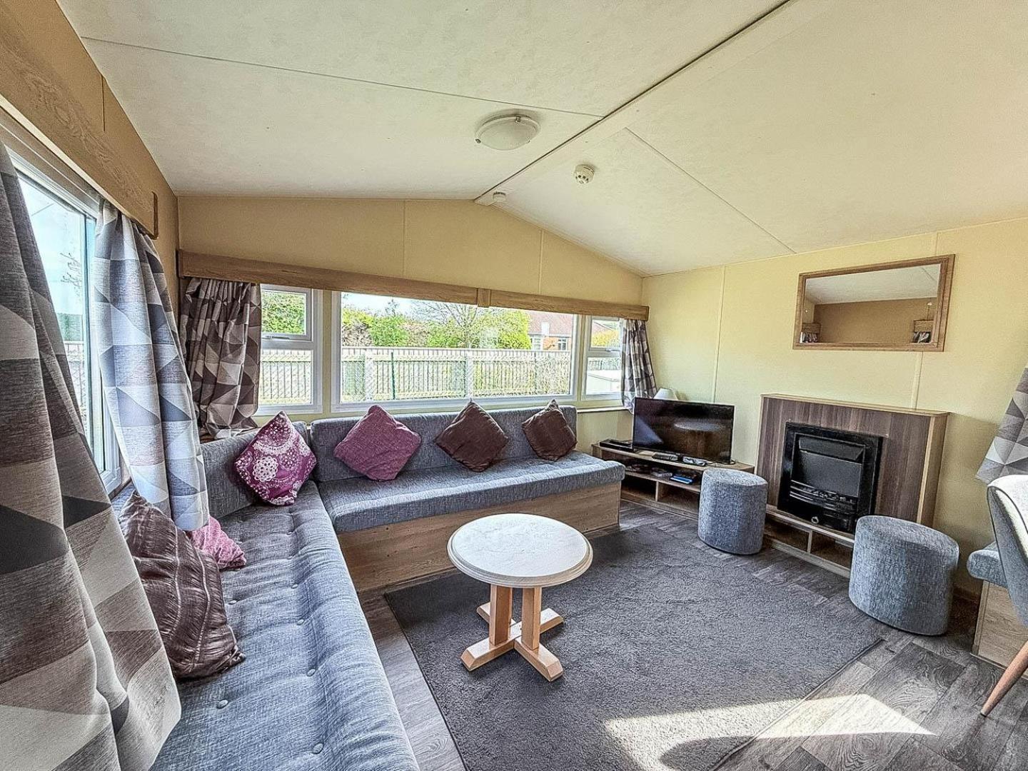 Lovely 6 Berth Caravan At Sunnydale Holiday Park Ref 35375S Louth  Eksteriør bilde